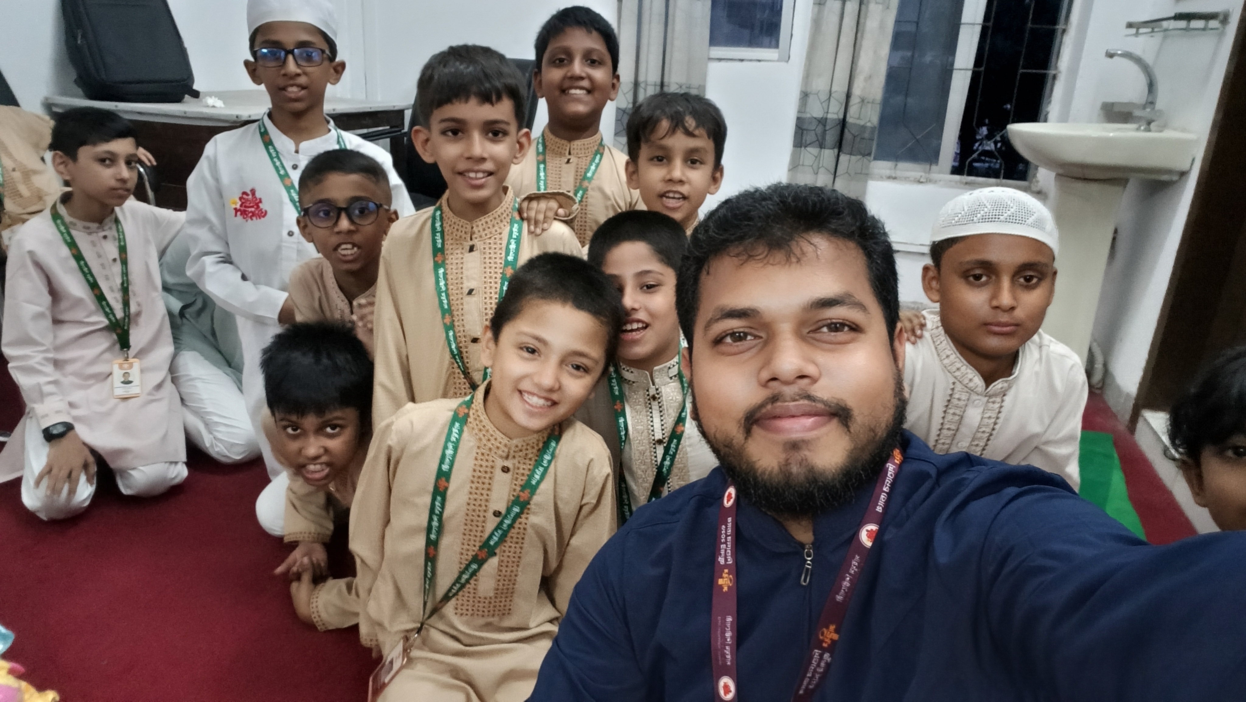 কুরআন শিক্ষা করা ফরজ। 🌺